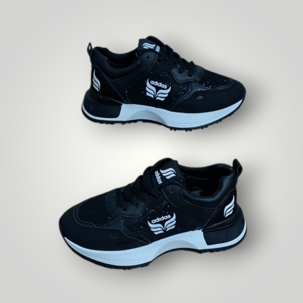 IMG_20260111_080442 adidas negro