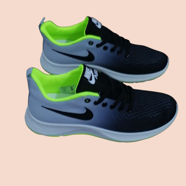 nike gris